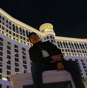 Meet your Posher, Andres